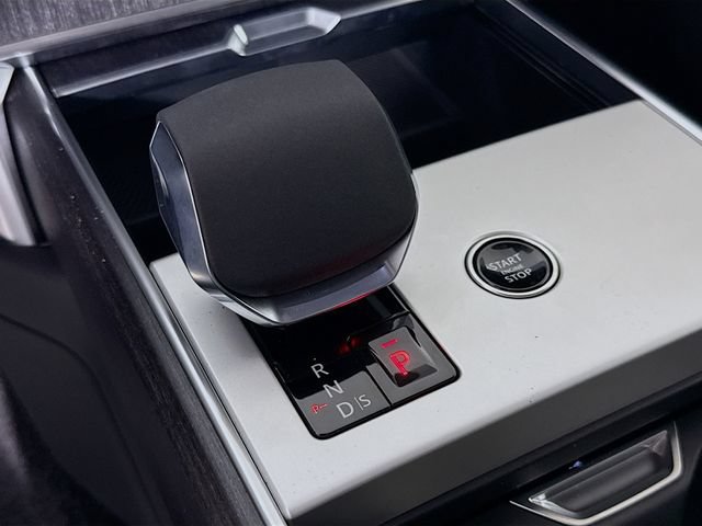New 2026 Land Rover Range Rover SE AWD/4WD image 19