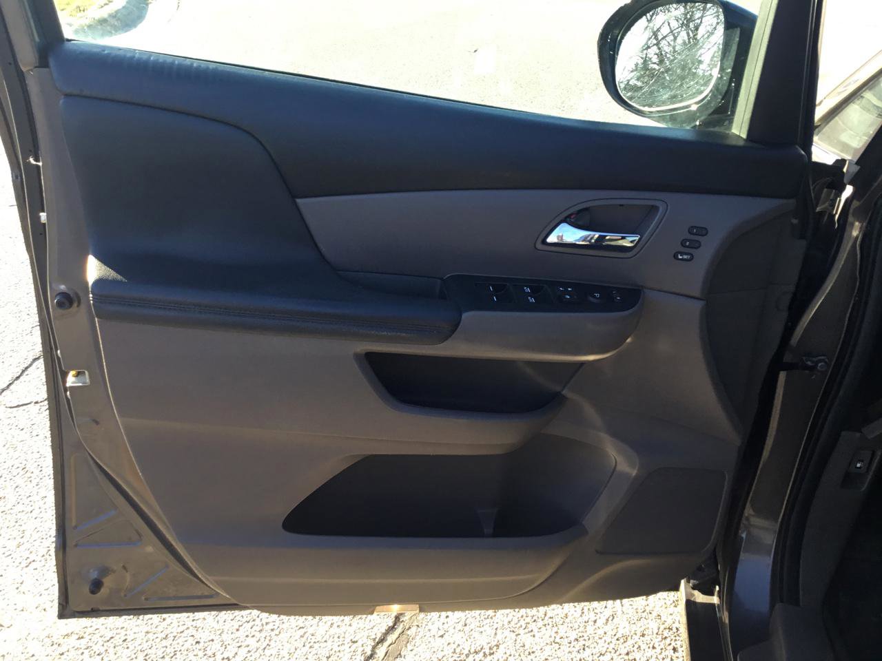 Used 2014 Honda Odyssey Touring image 14