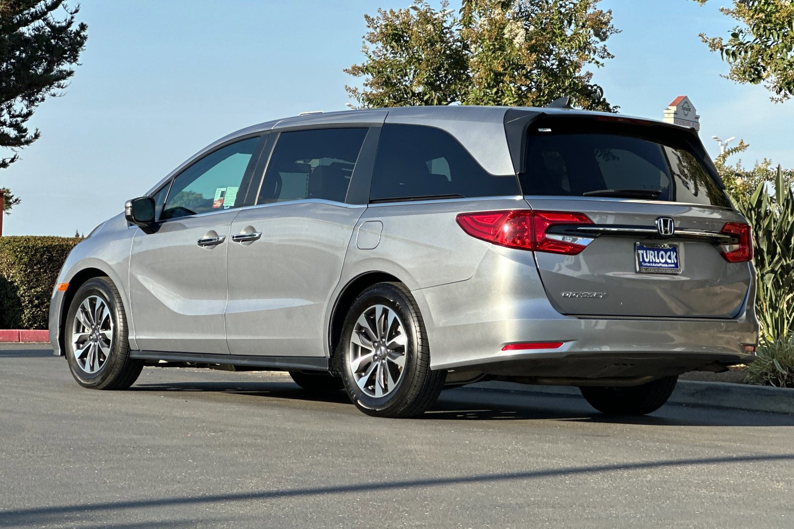 Used 2023 Honda Odyssey EX-L image 6