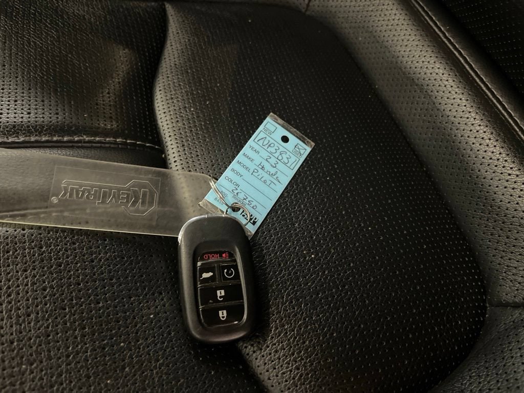 Used 2023 Honda Pilot Elite image 86