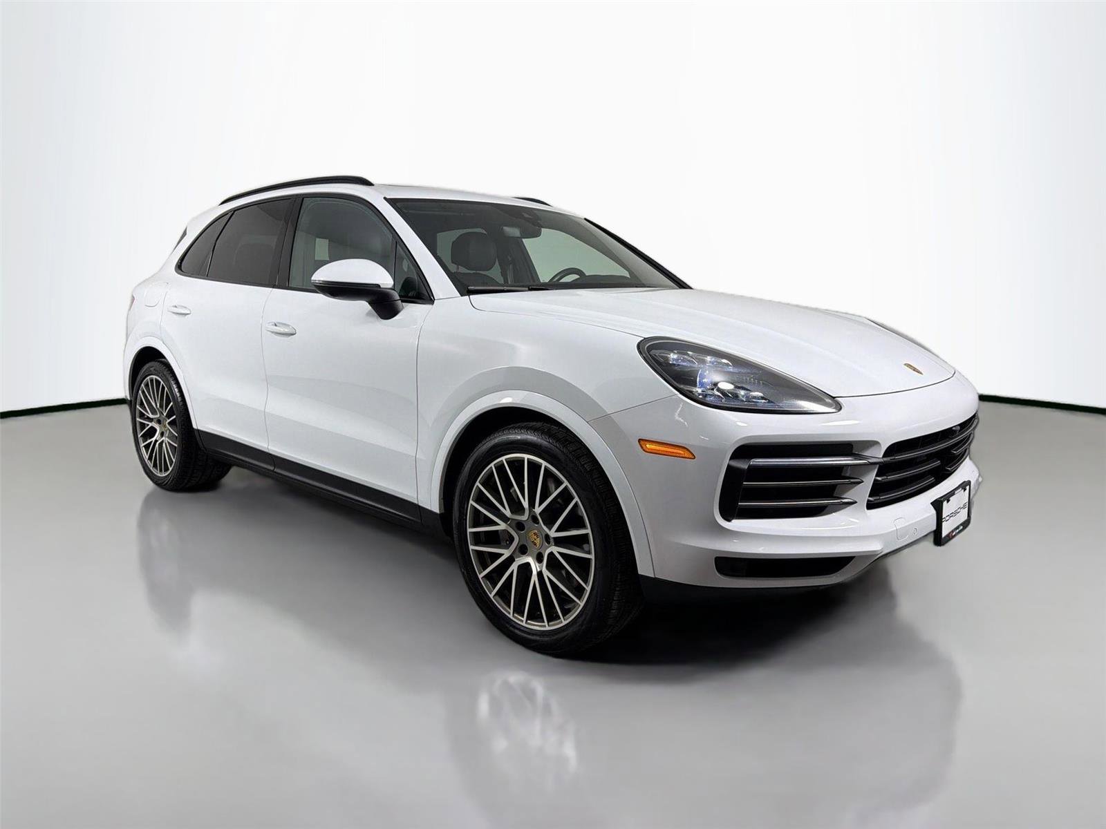 Certified 2023 Porsche Cayenne S Platinum w/ Assistance Package image 9