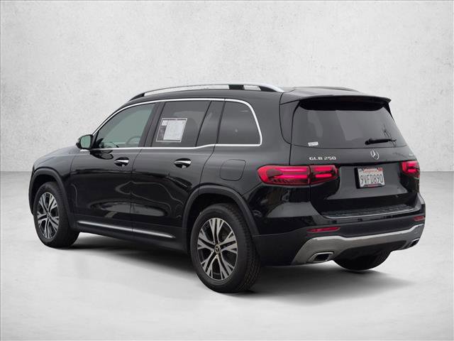 Certified 2025 Mercedes-Benz GLB 250 4MATIC image 7