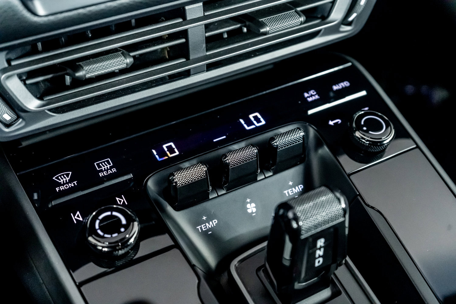 Used 2020 Porsche 911 Carrera 4S w/ Sport Package image 50