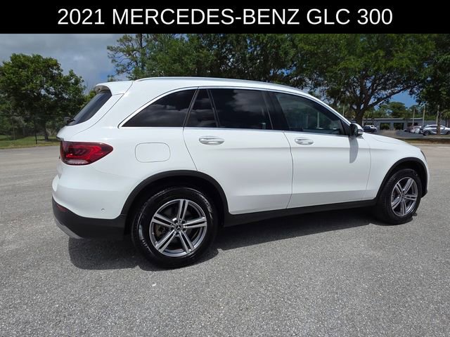Used 2021 Mercedes-Benz GLC 300 image 3
