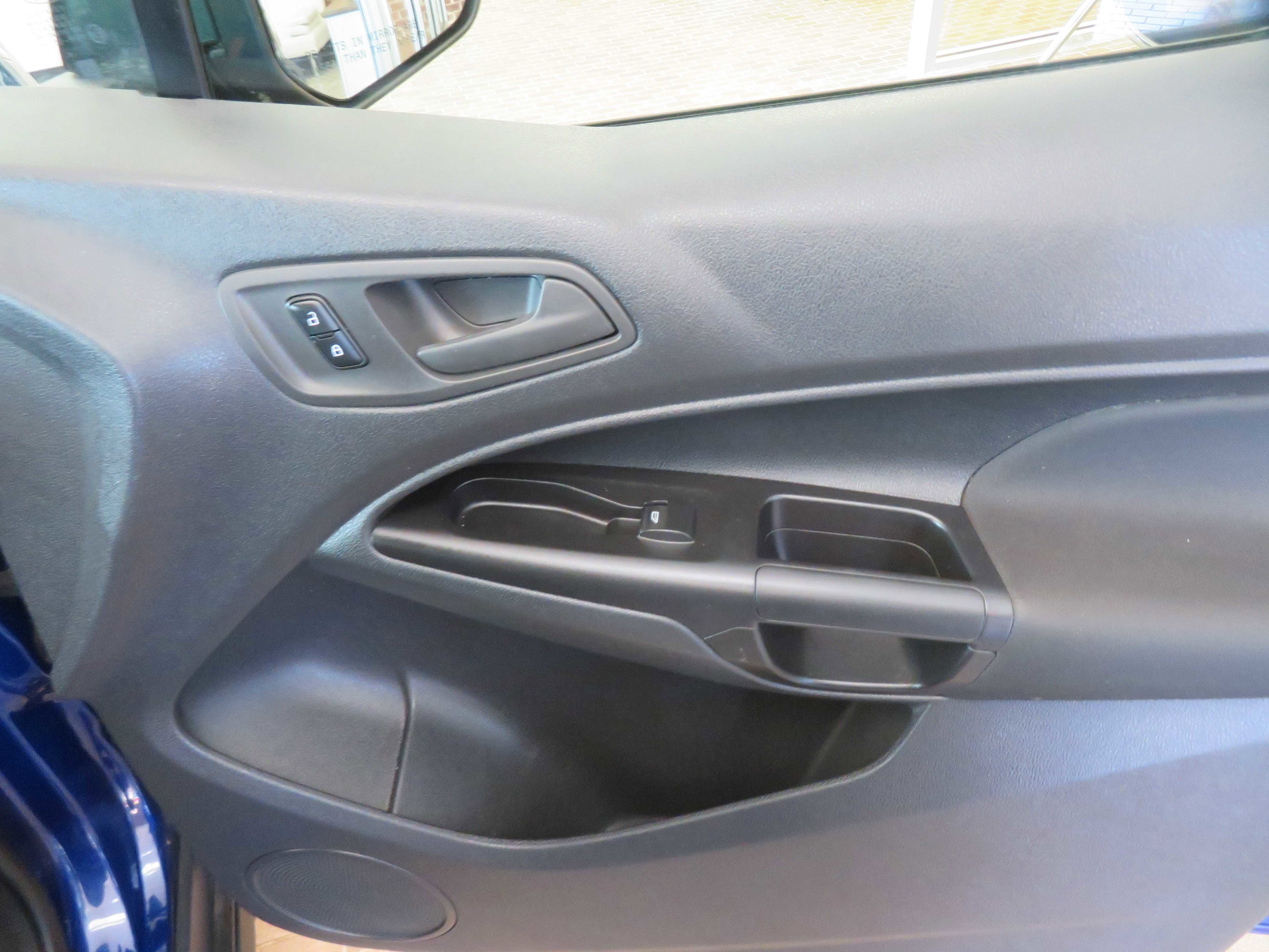 Used 2016 Ford Transit Connect XL image 22