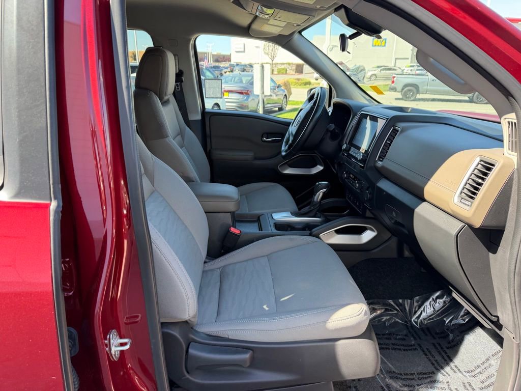Used 2023 Nissan Frontier SV w/ SV Convenience Package image 19
