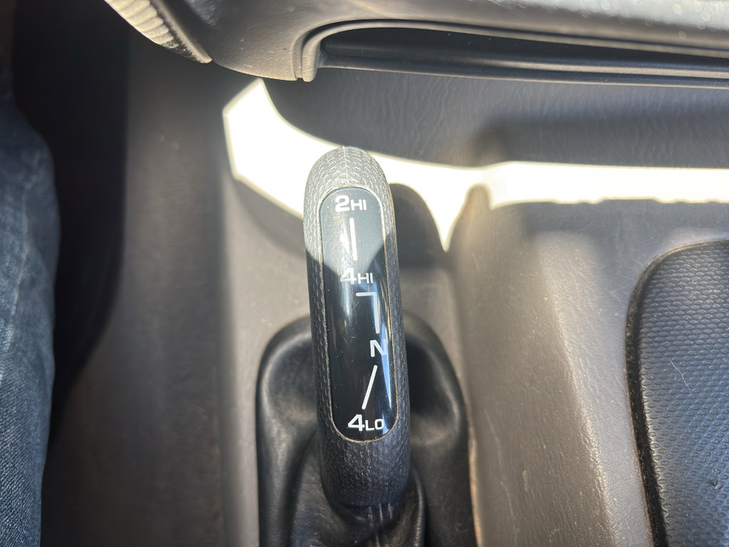 Used 2007 Jeep Liberty Sport AWD/4WD image 21