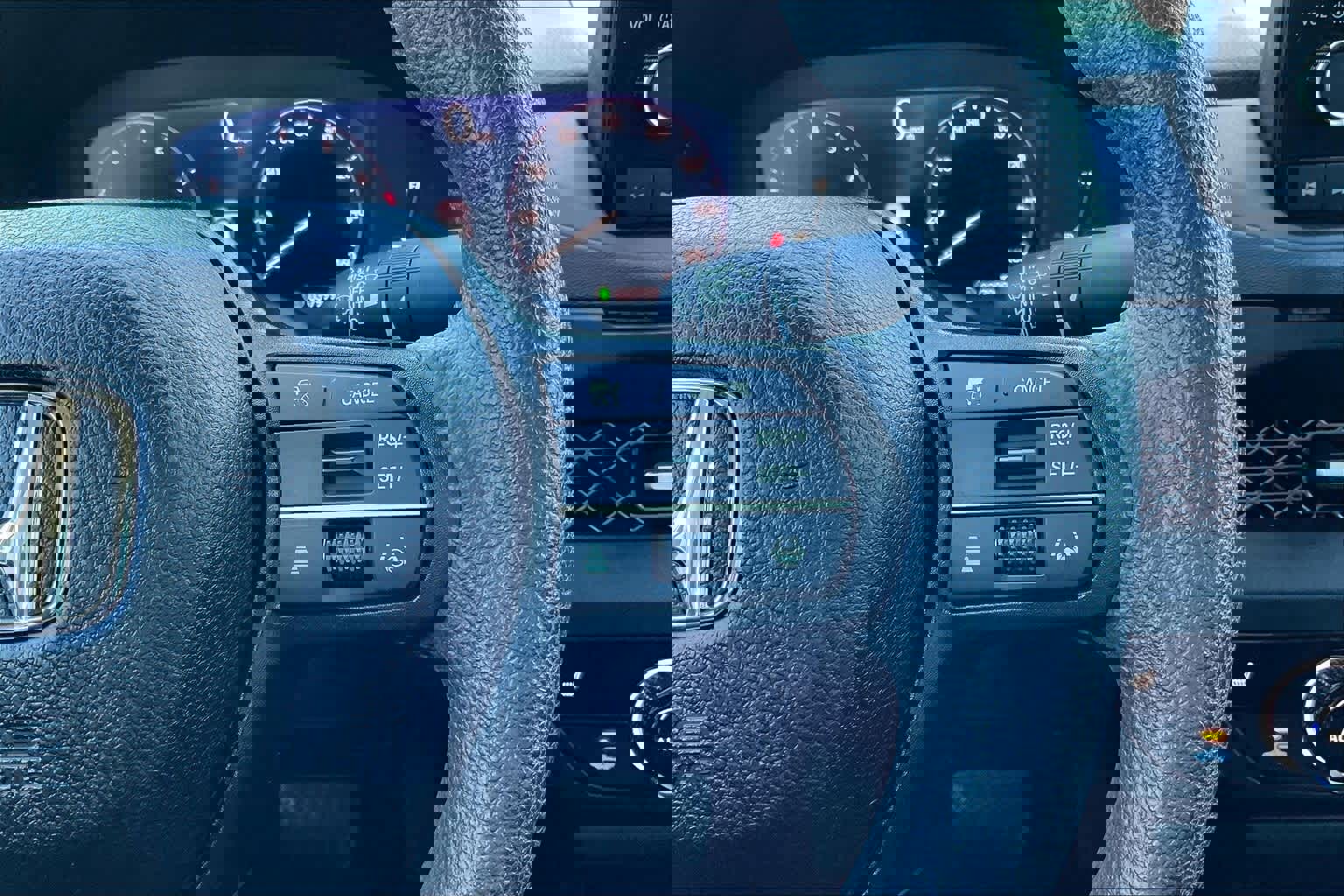 Used 2023 Honda Accord EX image 24