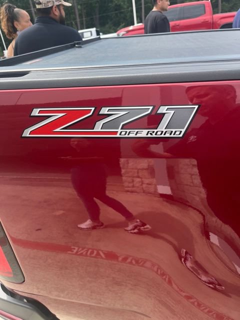 Used 2018 Chevrolet Colorado Z71 AWD/4WD image 9