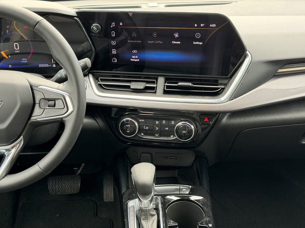 Used 2024 Chevrolet Trax ACTIV w/ Sunroof Package FWD image 23