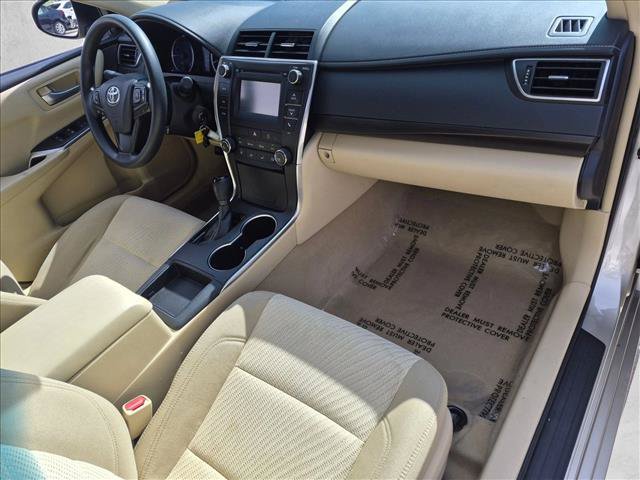 Used 2017 Toyota Camry LE FWD image 19