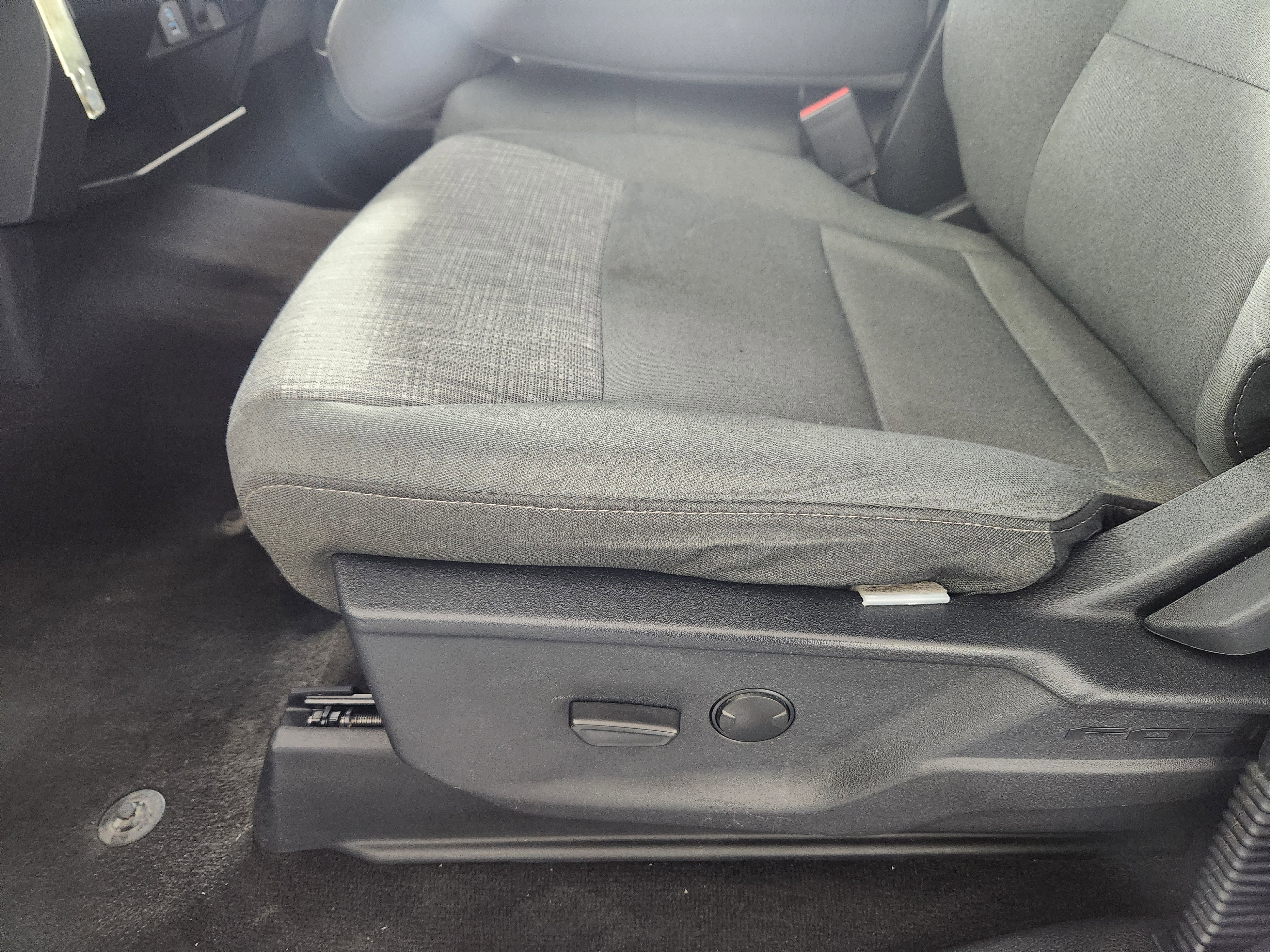 Used 2022 Ford F150 XLT w/ Equipment Group 301A Mid image 13