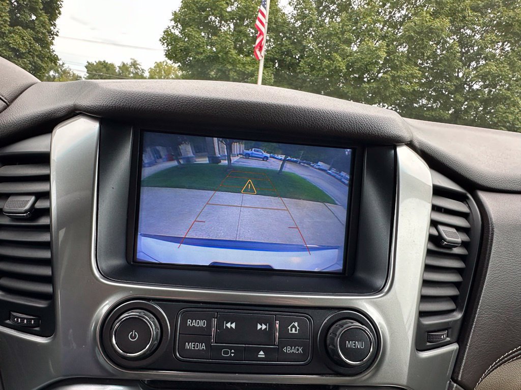 Used 2018 Chevrolet Suburban Premier AWD/4WD image 17