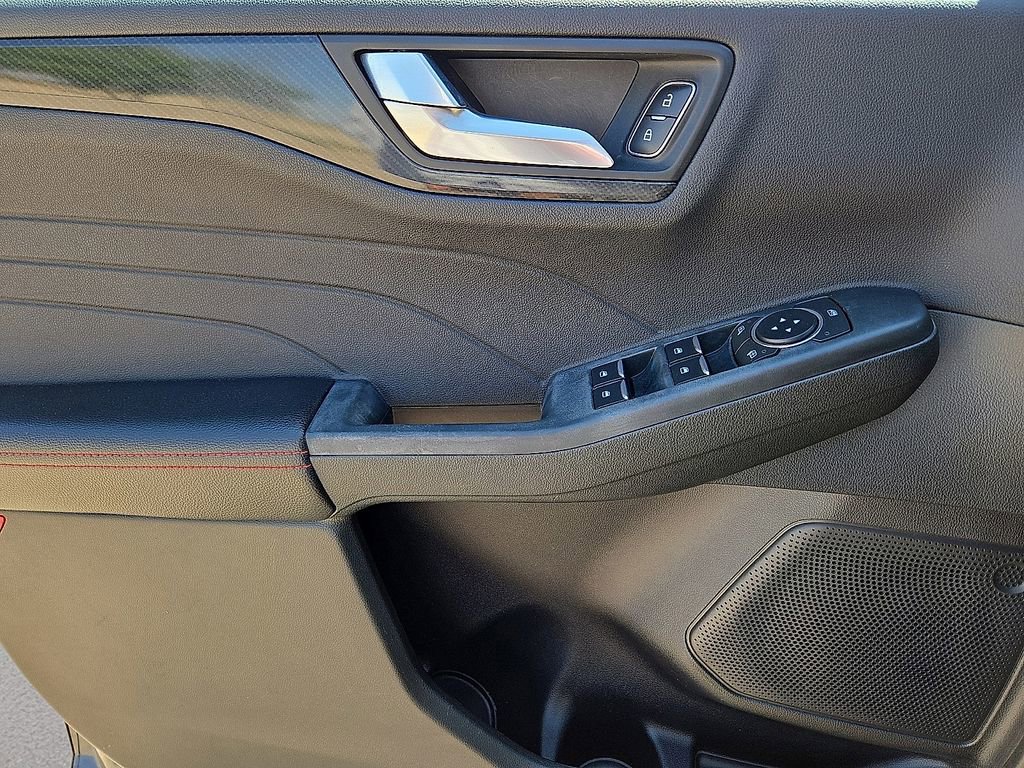 Used 2023 Ford Escape ST-Line FWD image 21