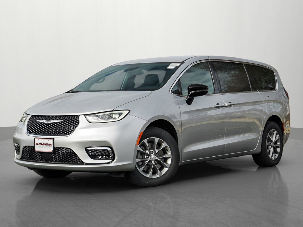 New 2026 Chrysler Pacifica Select