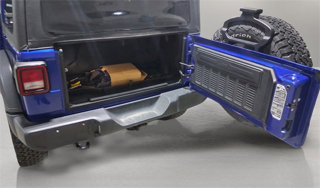 Used 2020 Jeep Wrangler Sport image 19