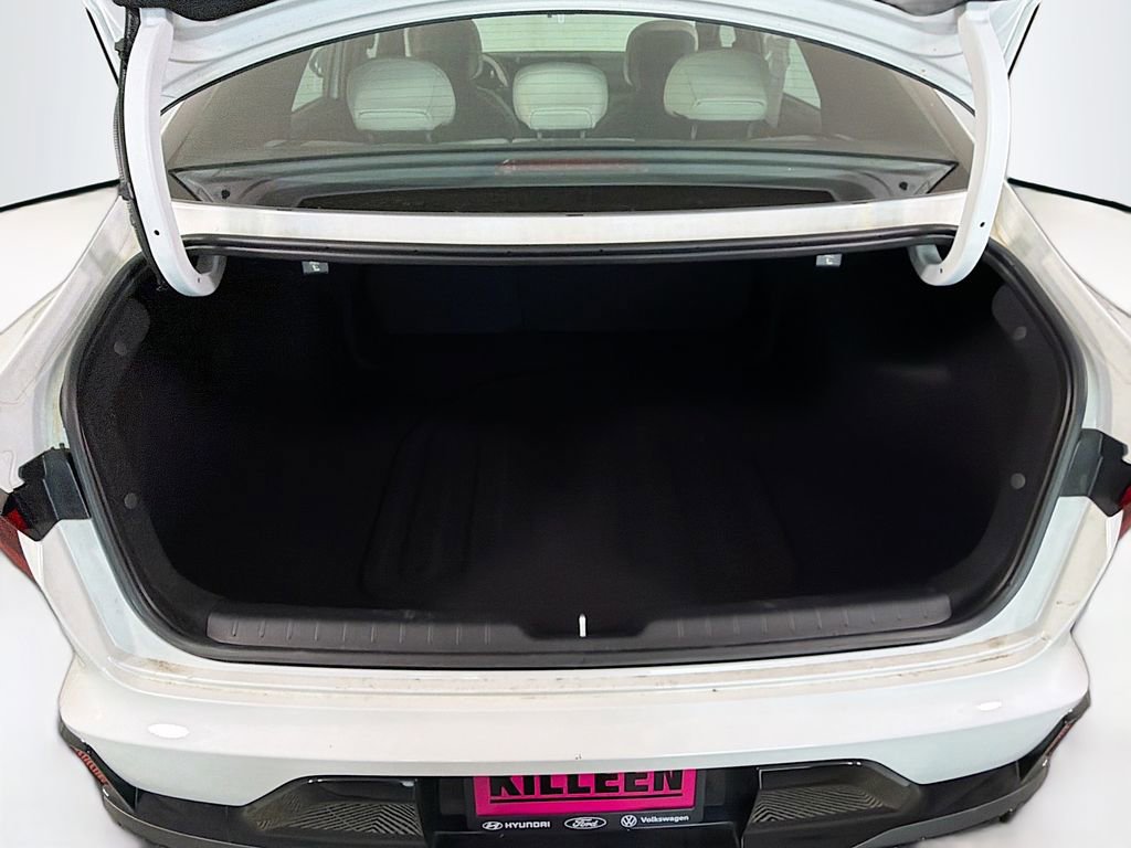 Used 2025 Kia K4 GT-Line w/ GT-Line Premium Package image 28