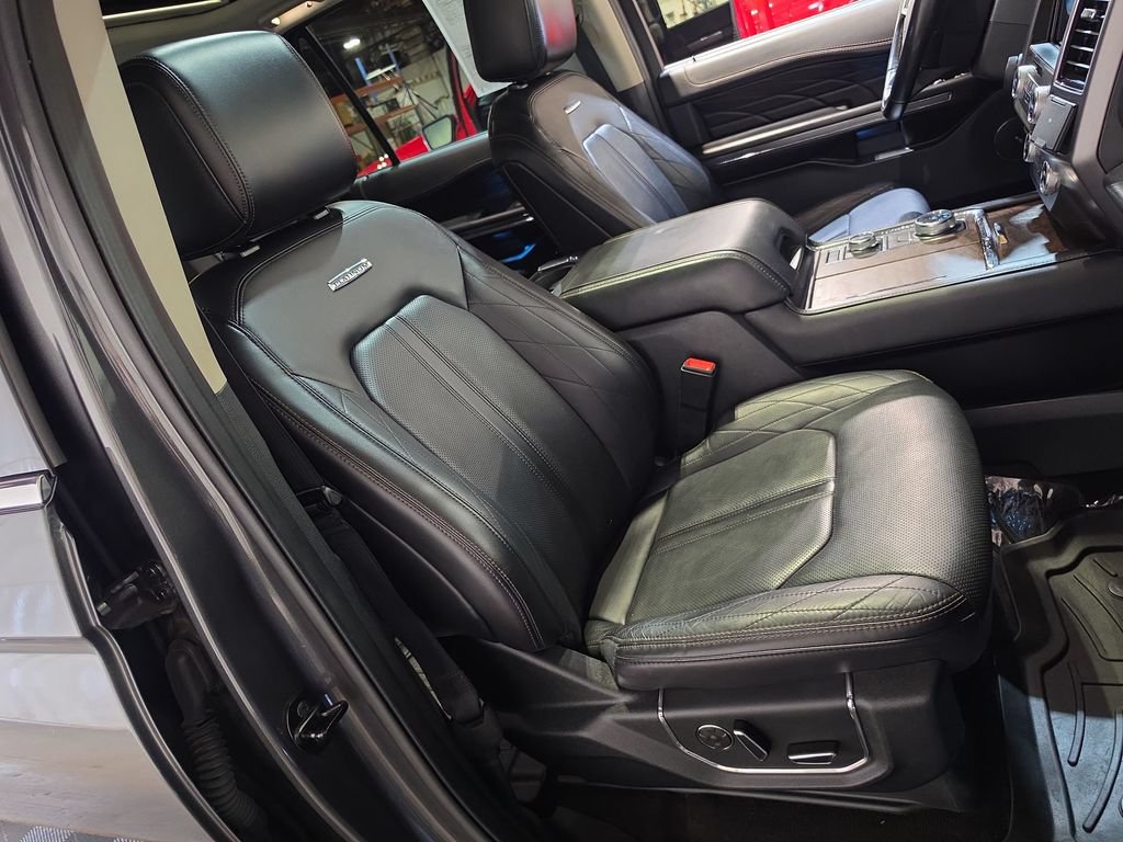 Used 2020 Ford Expedition Platinum AWD/4WD image 27