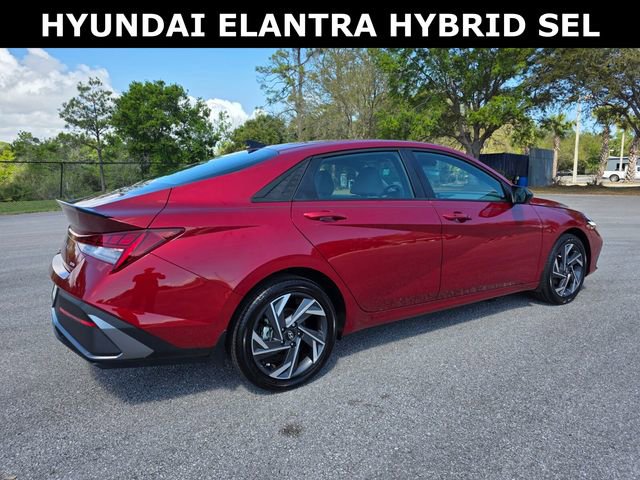 Used 2025 Hyundai Elantra SEL image 3