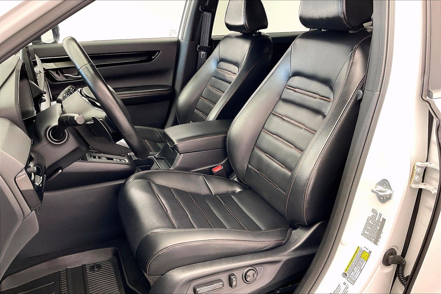 Used 2025 Honda CR-V Sport Touring image 18