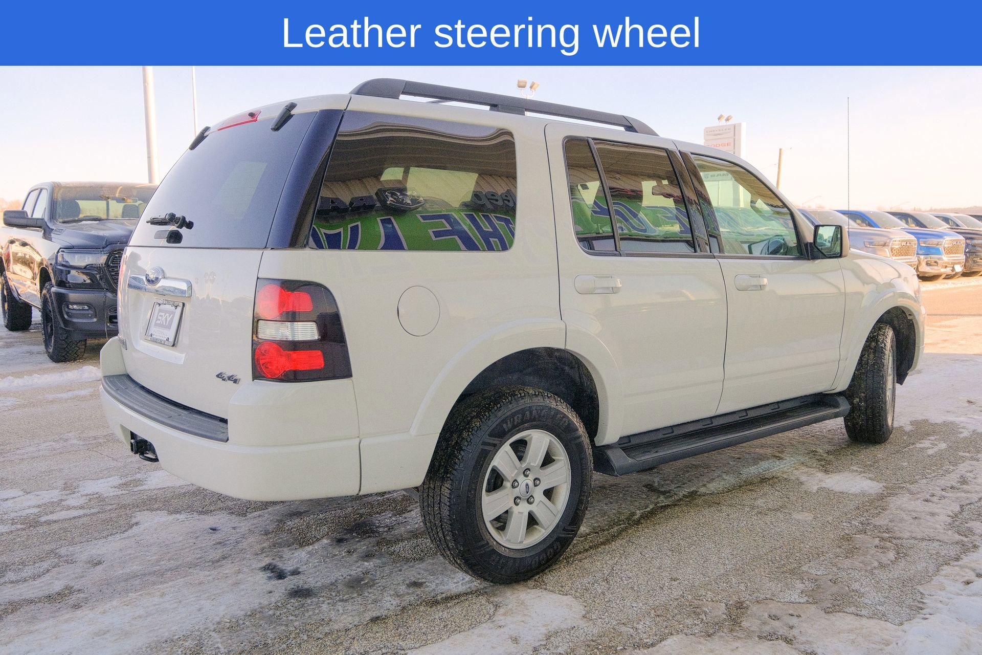 Used 2010 Ford Explorer XLT image 8