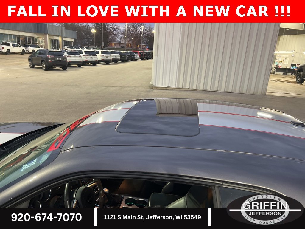 Used 2014 Dodge Challenger SRT8 image 18