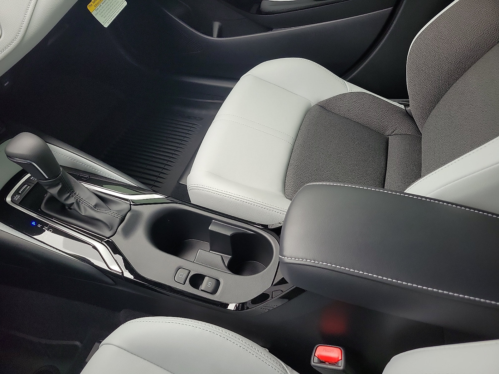 New 2026 Toyota Corolla XSE FWD image 20