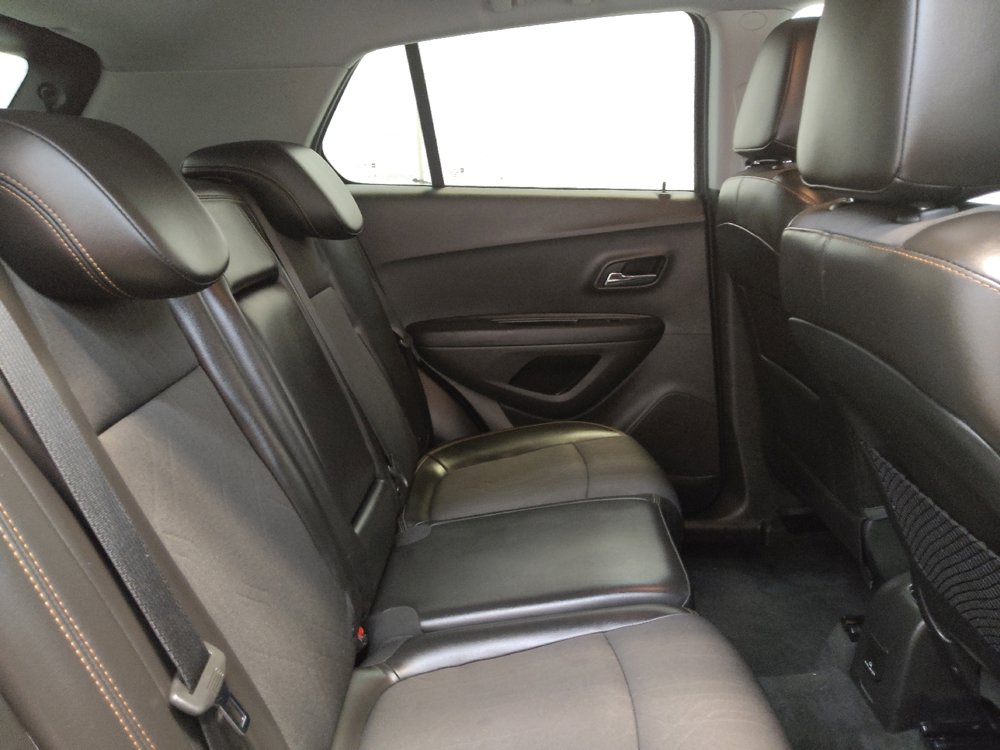 Used 2018 Chevrolet Trax LT w/ LT Convenience Package image 19