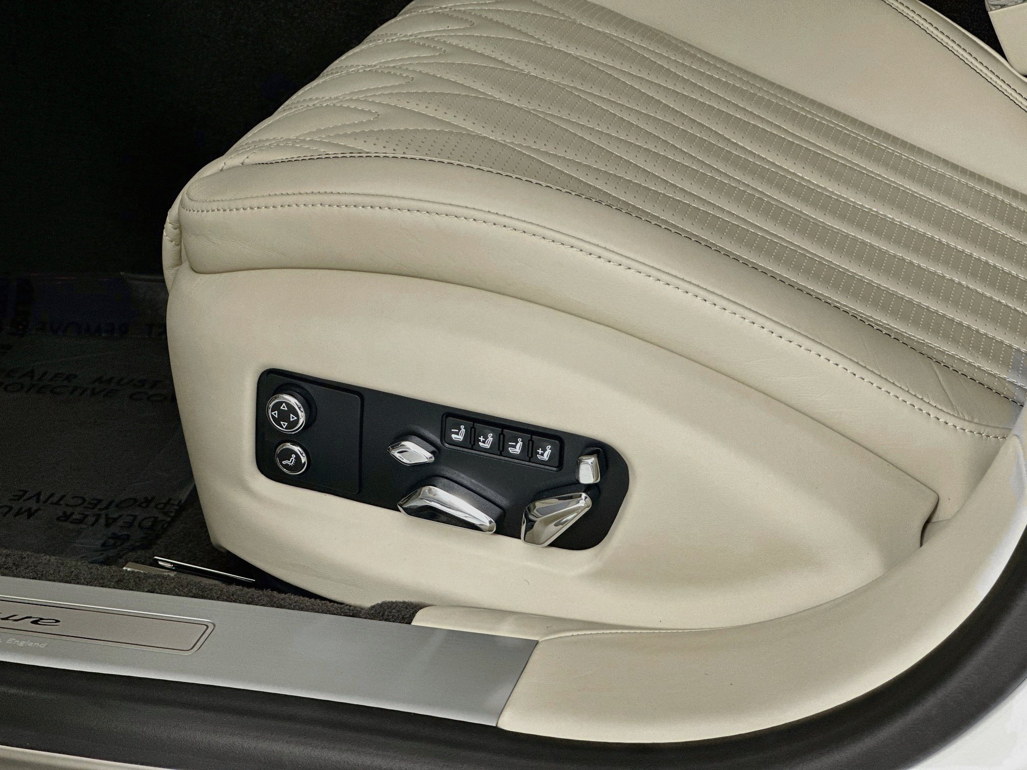 New 2027 Bentley Flying Spur AWD/4WD image 17
