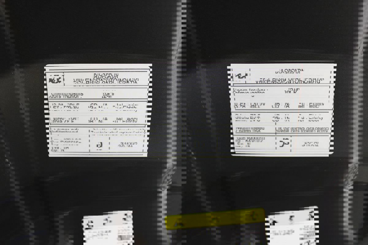 Used 2024 Kia EV6 Light RWD image 37