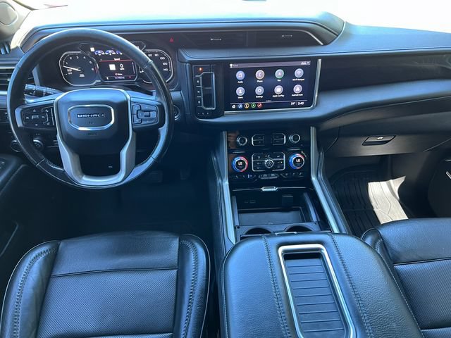 Used 2021 GMC Yukon Denali w/ Denali Premium Package AWD/4WD image 2