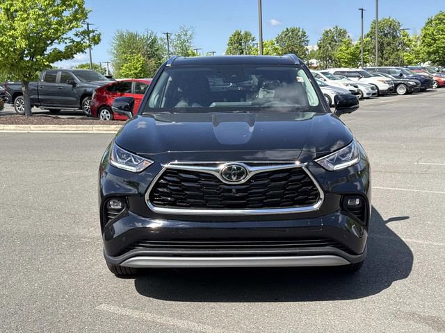 Used 2026 Toyota Highlander Platinum AWD/4WD image 6
