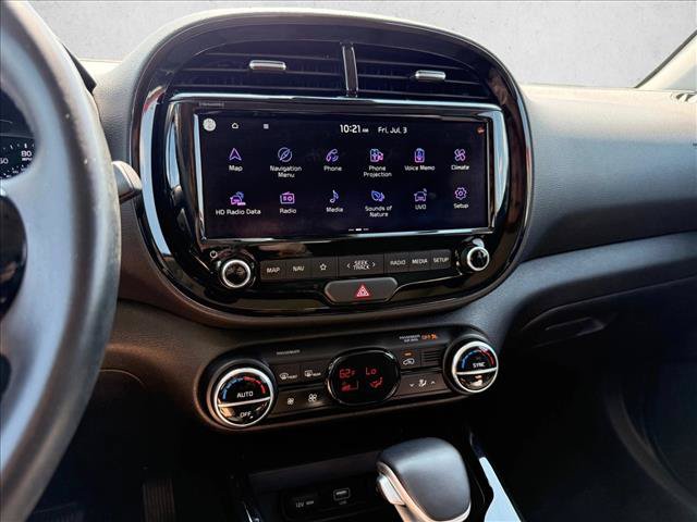 Used 2022 Kia Soul GT-Line FWD image 15