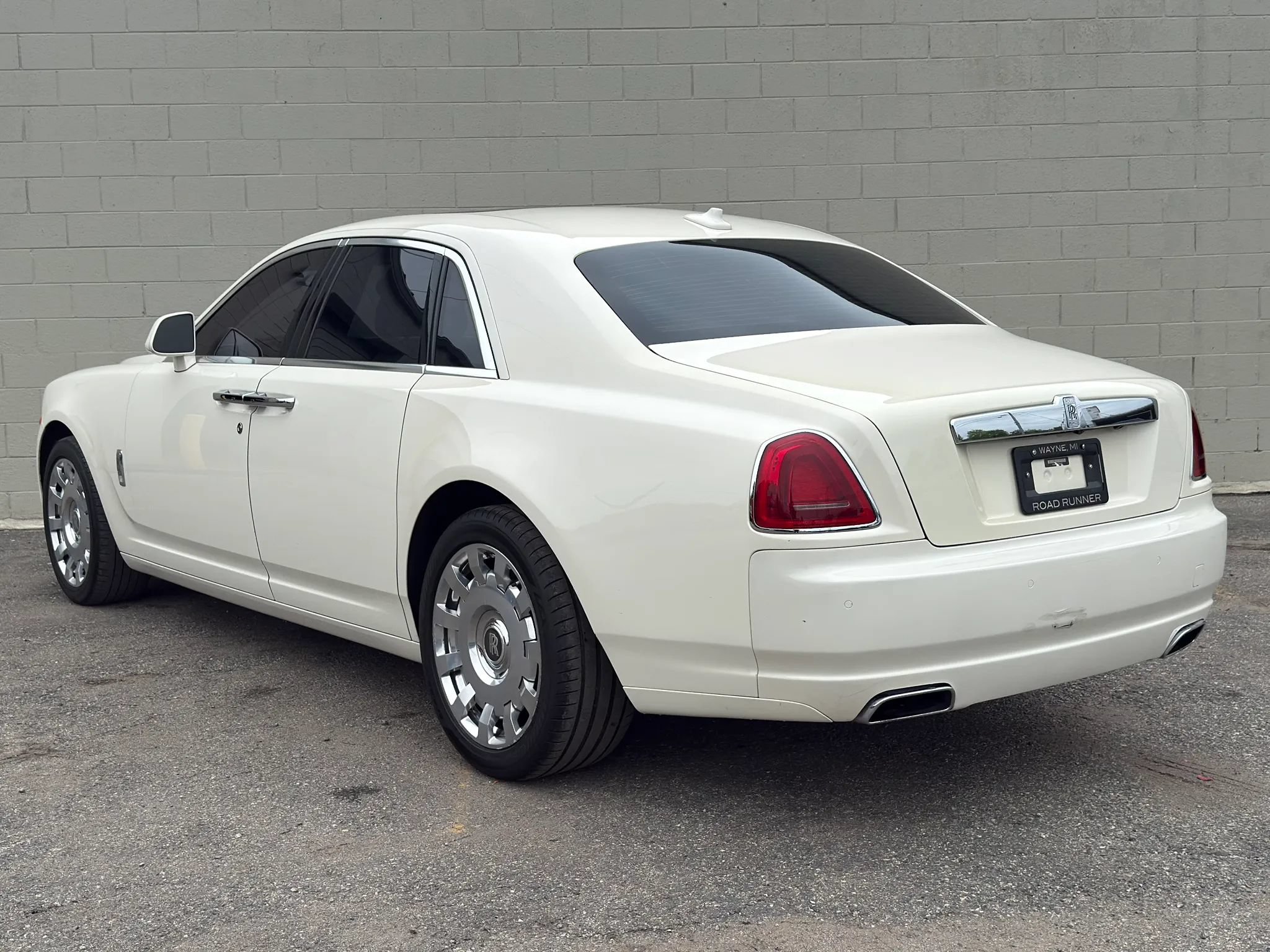 Used 2013 Rolls-Royce Ghost RWD image 7