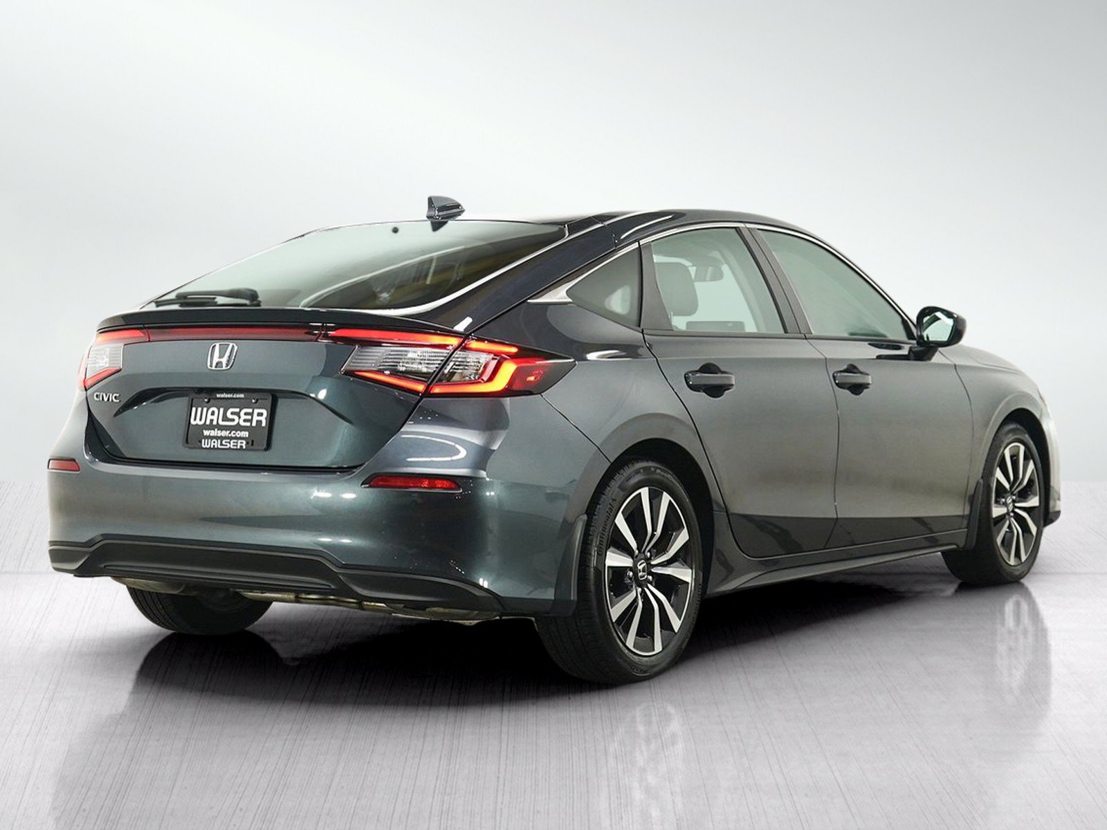 Used 2024 Honda Civic EX-L image 5
