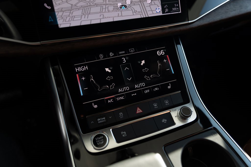 Used 2025 Audi Q7 3.0T Premium w/ Convenience Package image 10