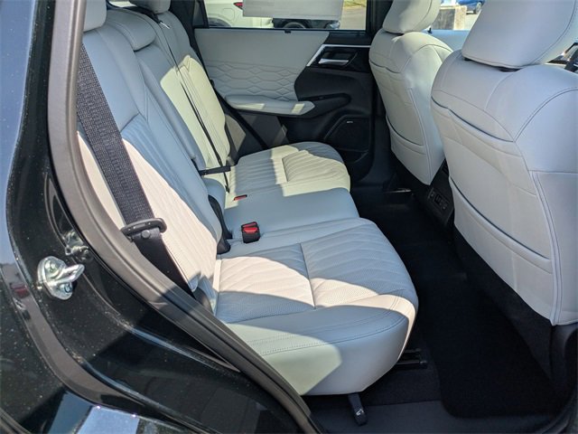 New 2025 Mitsubishi Outlander SEL image 29