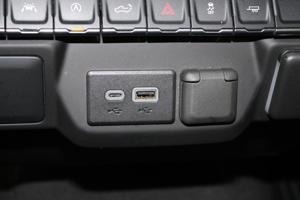 Used 2024 Chevrolet Silverado 1500 Custom image 41