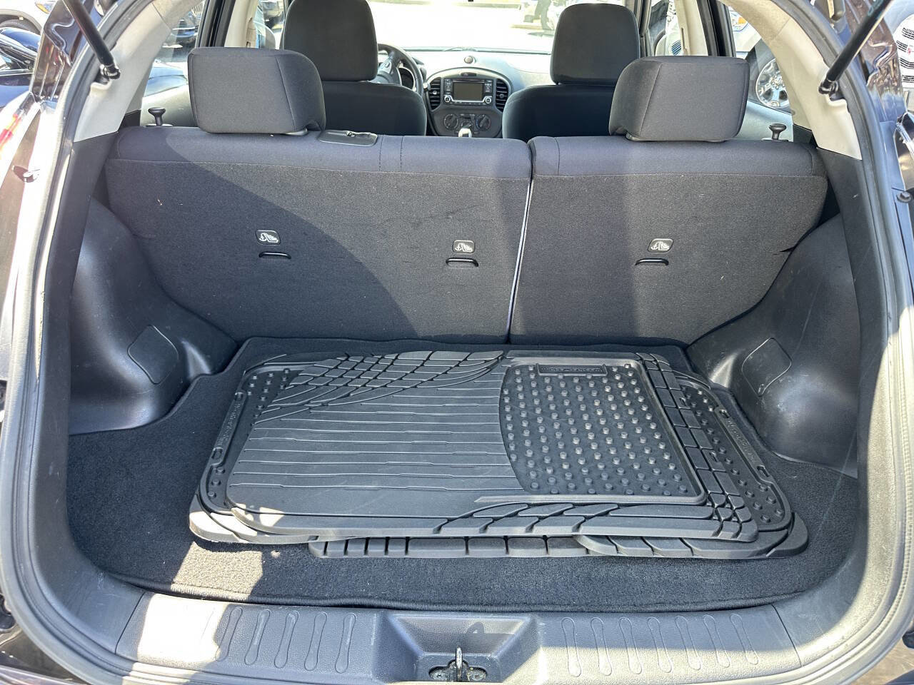 Used 2015 Nissan Juke S image 23