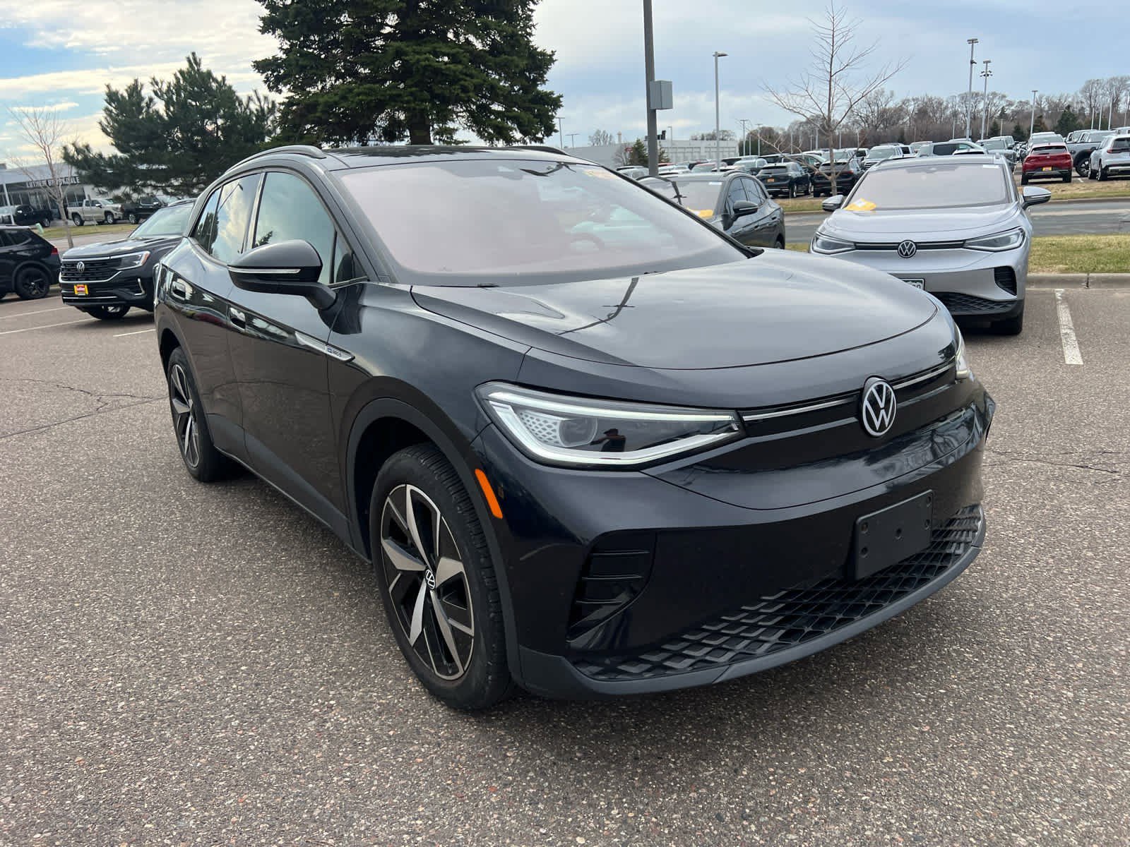 Used 2023 Volkswagen ID.4 Pro S image 3