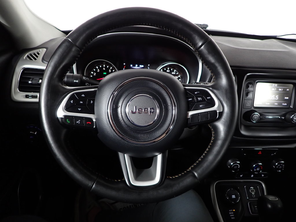 Used 2018 Jeep Compass Latitude w/ Cold Weather Group AWD/4WD image 24