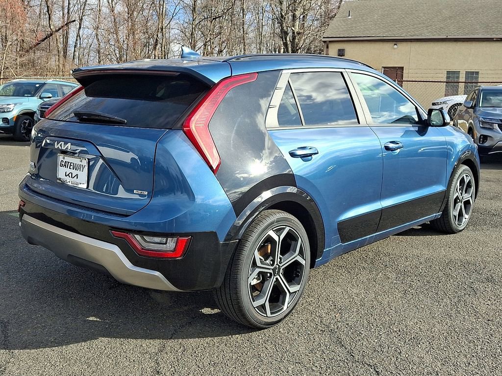 Certified 2024 Kia Niro SX Touring image 6
