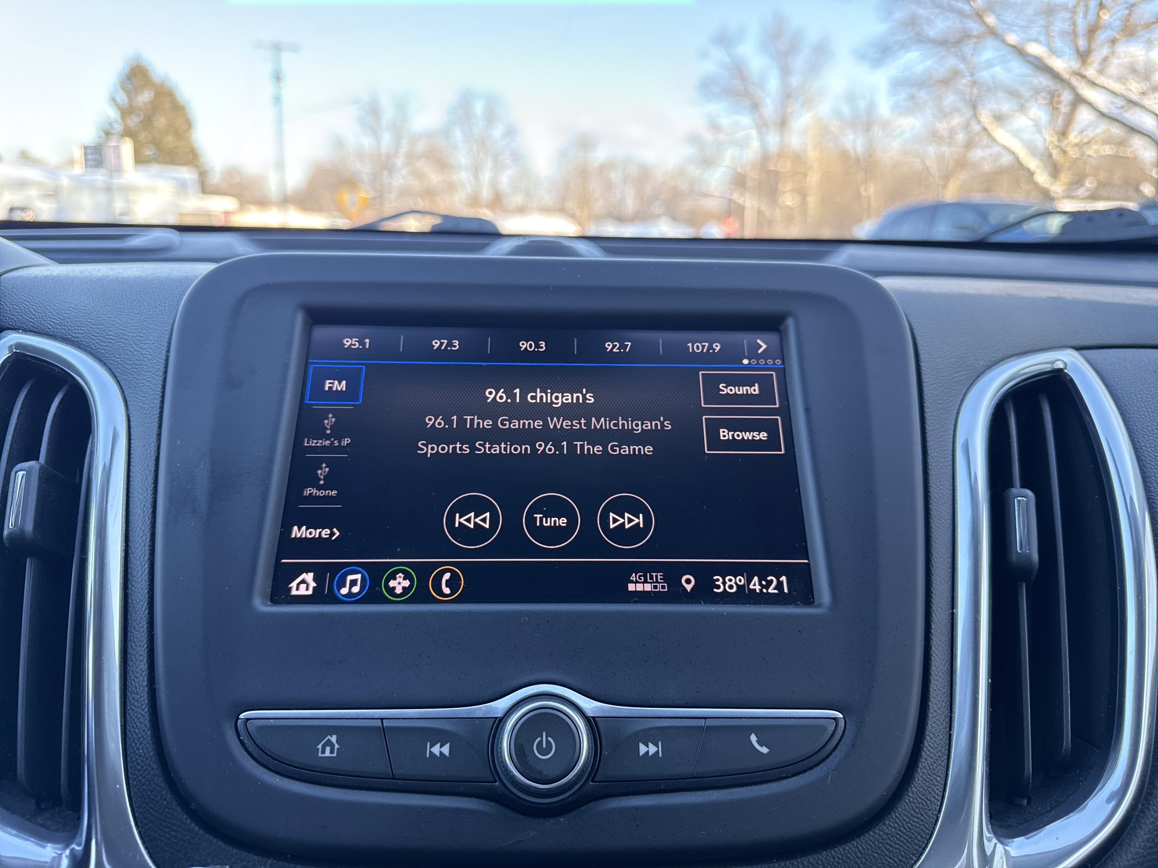 Used 2020 Chevrolet Equinox LT image 13