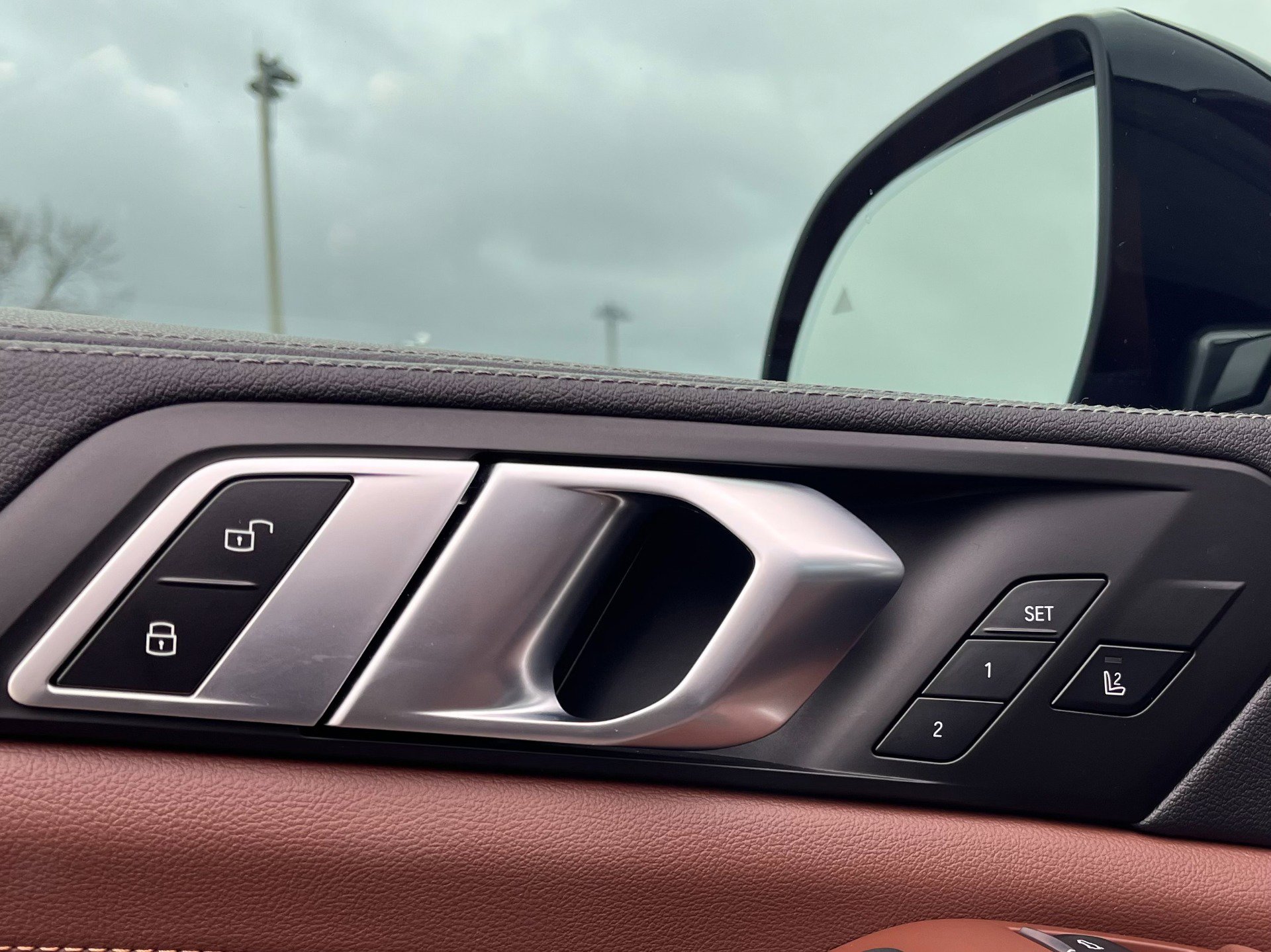 Used 2022 BMW X5 xDrive40i w/ M Sport Package image 49