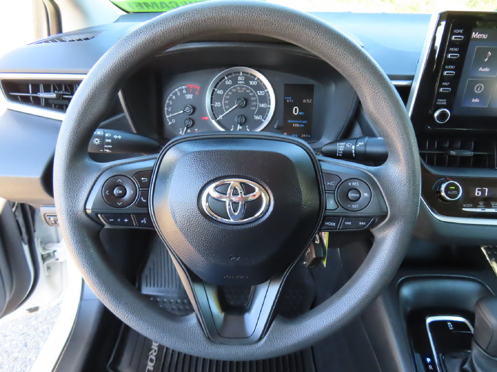 Used 2020 Toyota Corolla LE FWD image 16