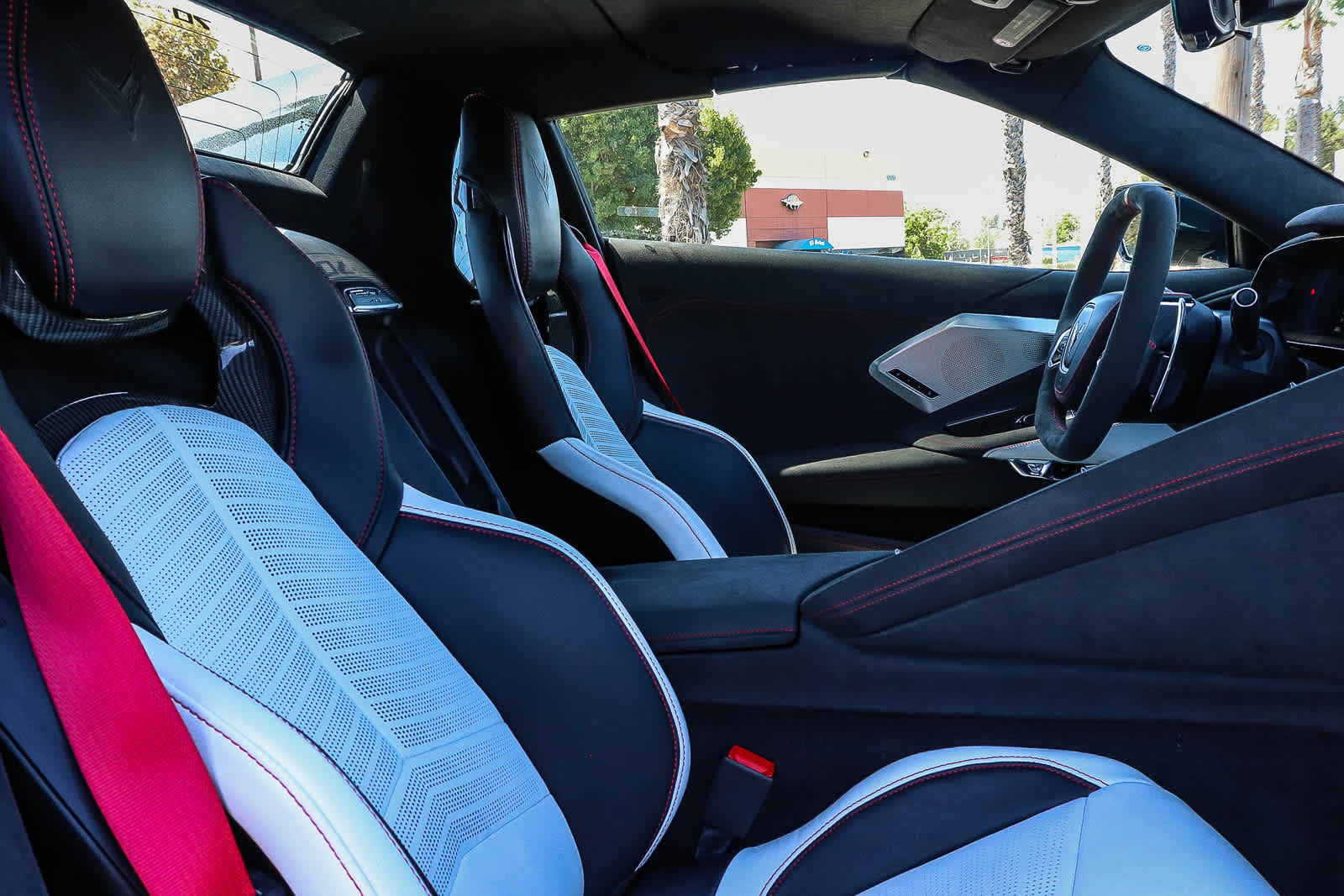 Used 2023 Chevrolet Corvette Stingray Premium Conv w/ Z51 Performance Package RWD image 30