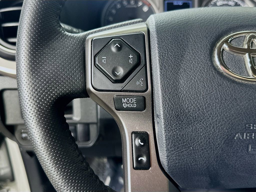 Used 2018 Toyota Tacoma SR5 image 22