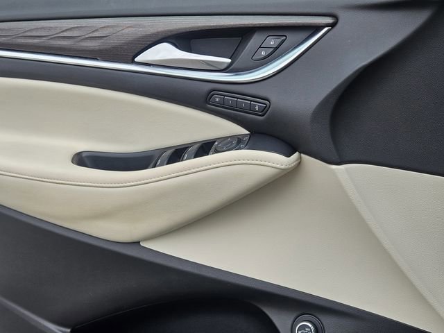 Used 2024 Buick Enclave Avenir w/ Avenir Technology Package image 23