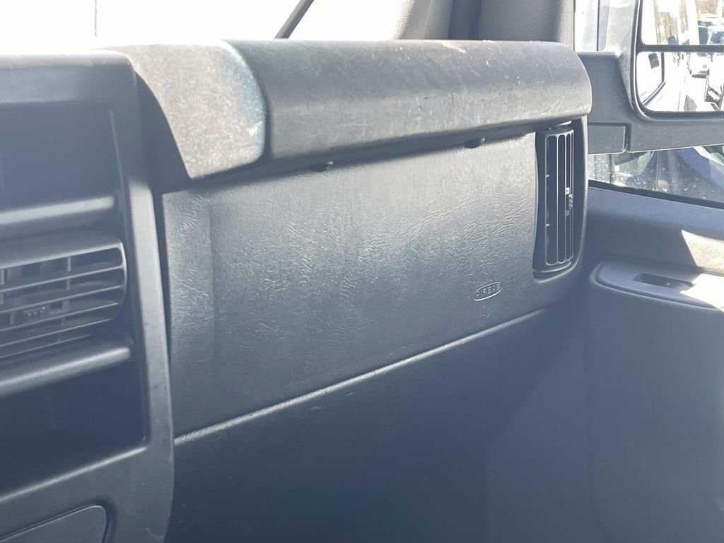 Used 2020 GMC Savana 2500 w/ Driver Convenience Package image 26