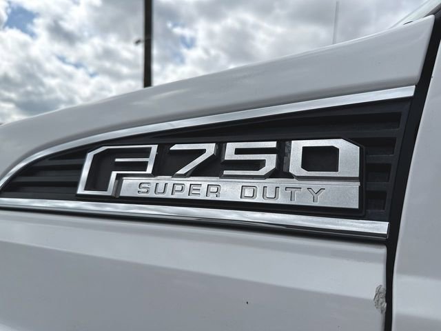 Used 2021 Ford F750 2WD Regular Cab Super Duty image 9